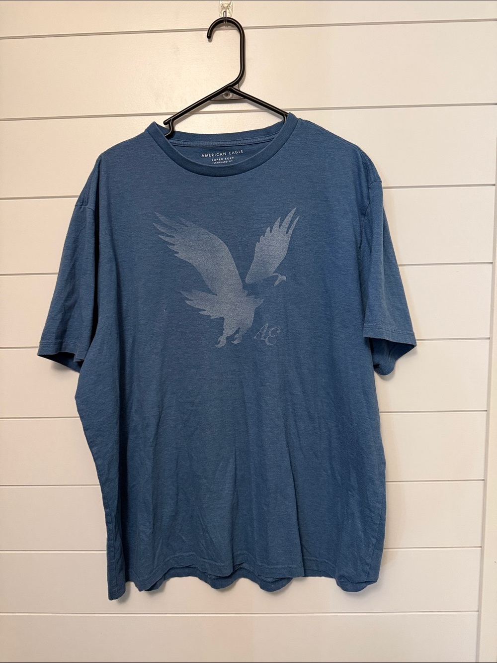 American Eagle Outfitters Slate Blue Eagle Graphic Short-Sleeve Tee - Men's